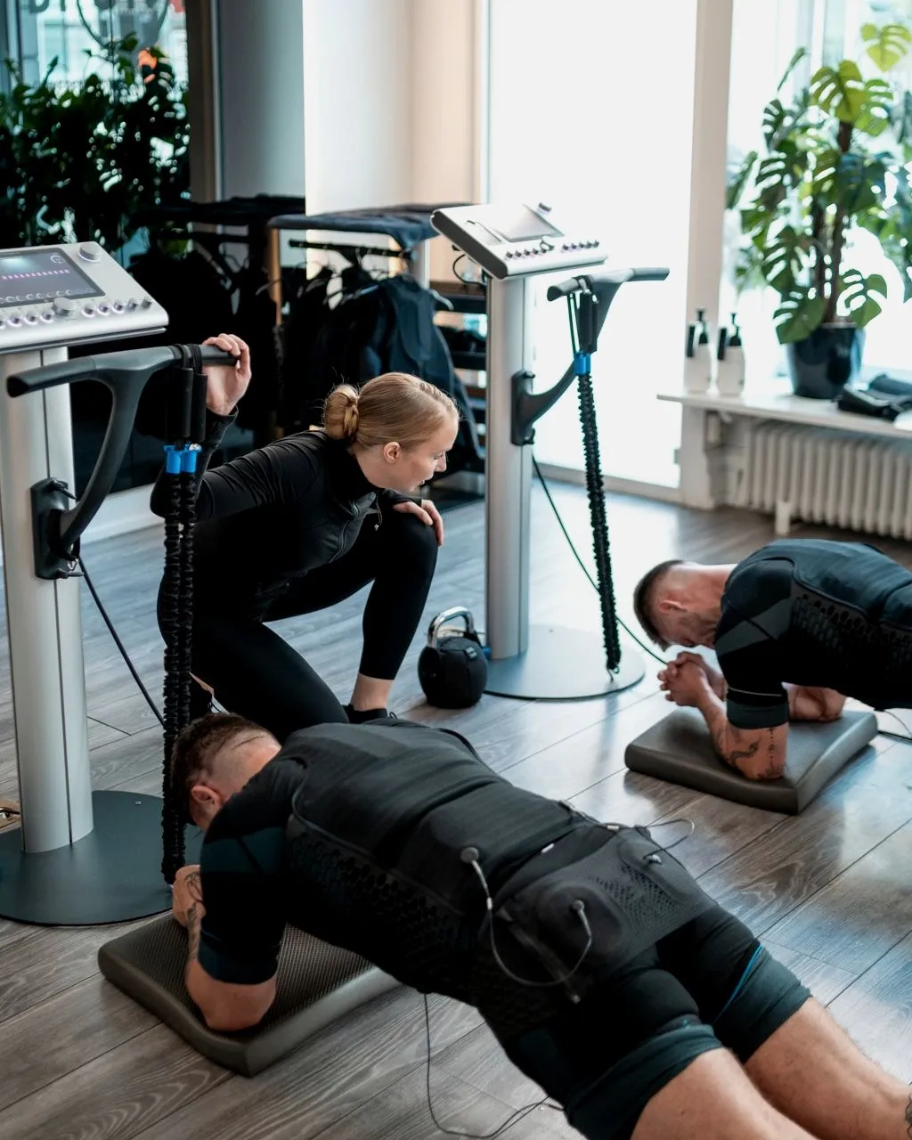 Gruppträning med EMS på BIONIC i Stockholm